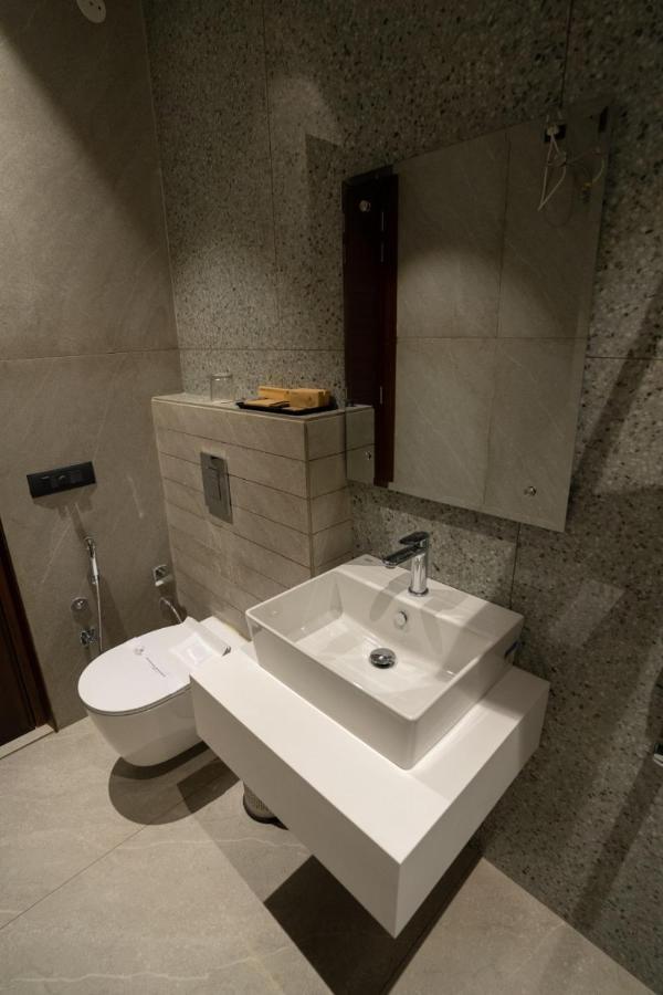 Hotel Smily Ludhijána Kültér fotó