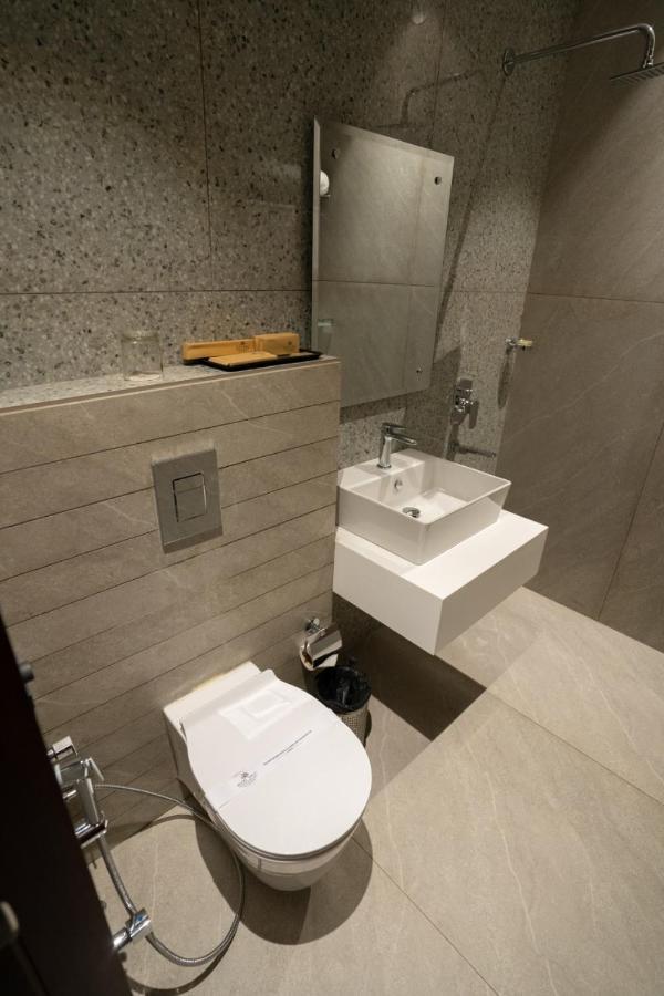 Hotel Smily Ludhijána Kültér fotó