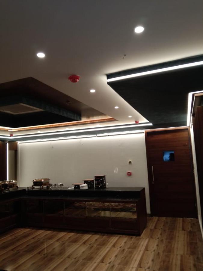 Hotel Smily Ludhijána Kültér fotó