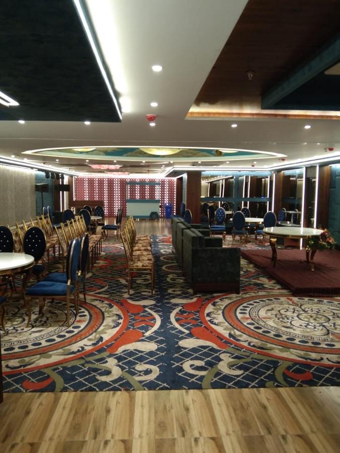 Hotel Smily Ludhijána Kültér fotó