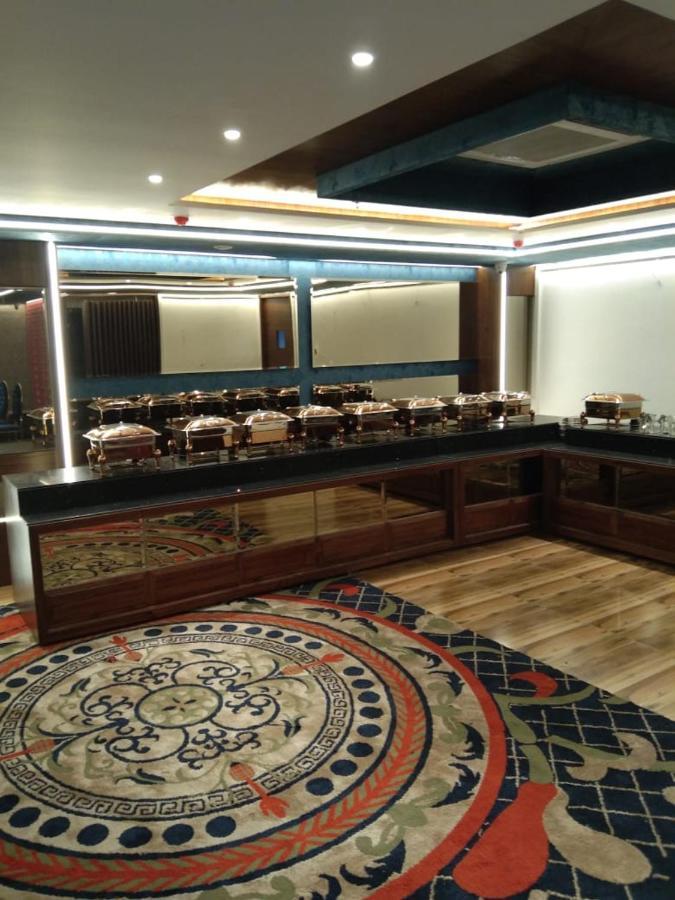 Hotel Smily Ludhijána Kültér fotó